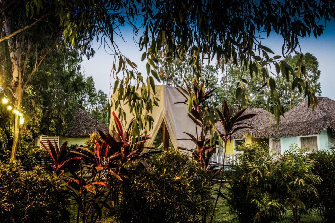 Las Dunas Surf Resort Aposentillo Exterior photo