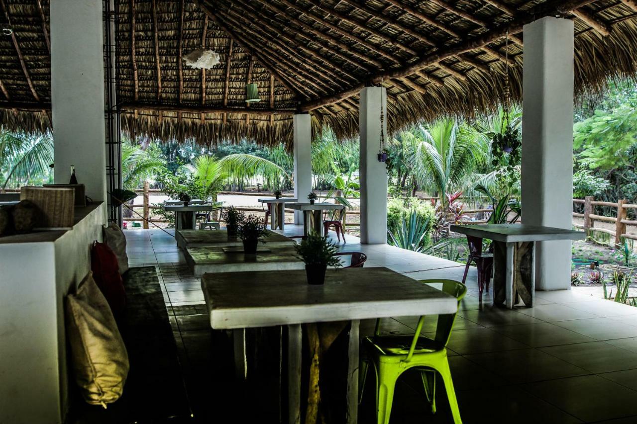 Las Dunas Surf Resort Aposentillo Exterior photo